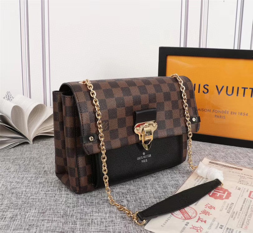 2XE52BDE Stylish leather bag
