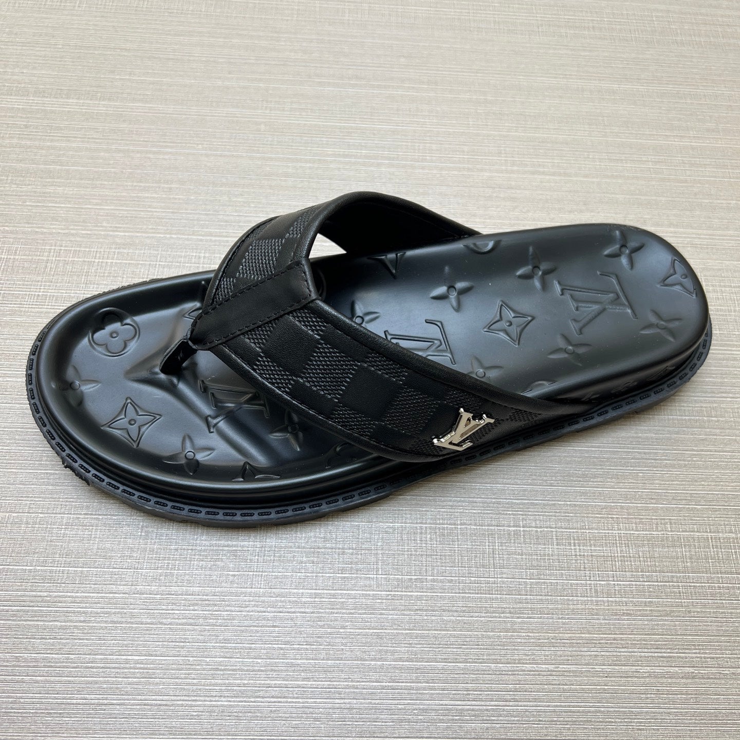 535ZE303ZDE Stylish Slippers