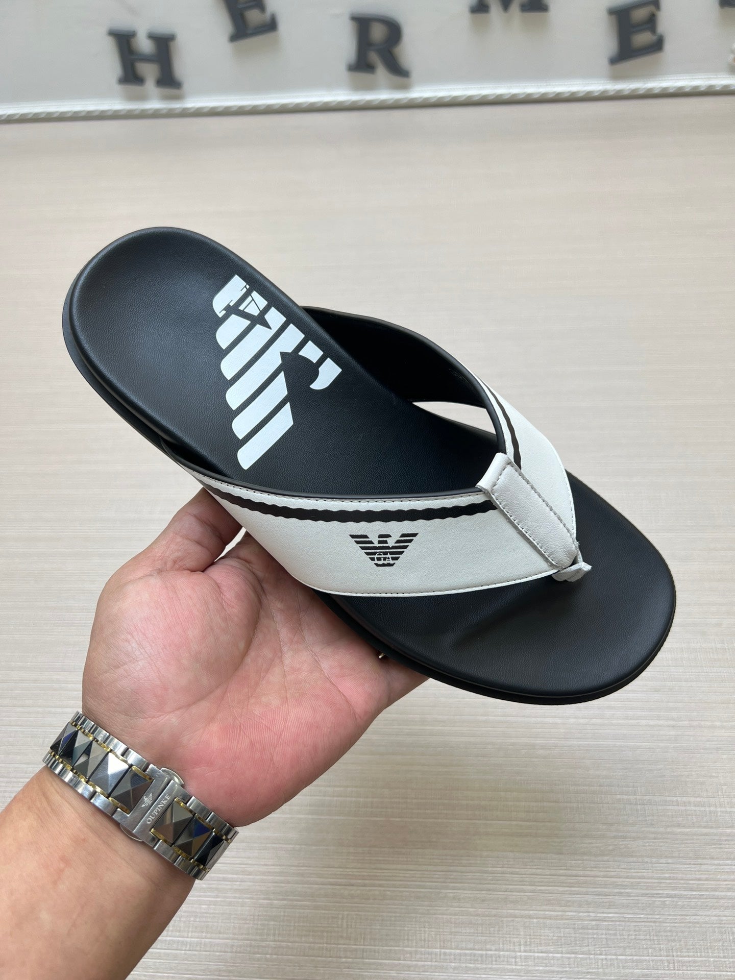 54A103ZDE Stylish slippers