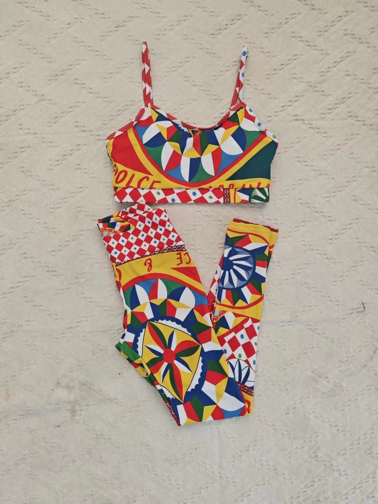 14A22YDE Stylish Long sleeve swimsuit