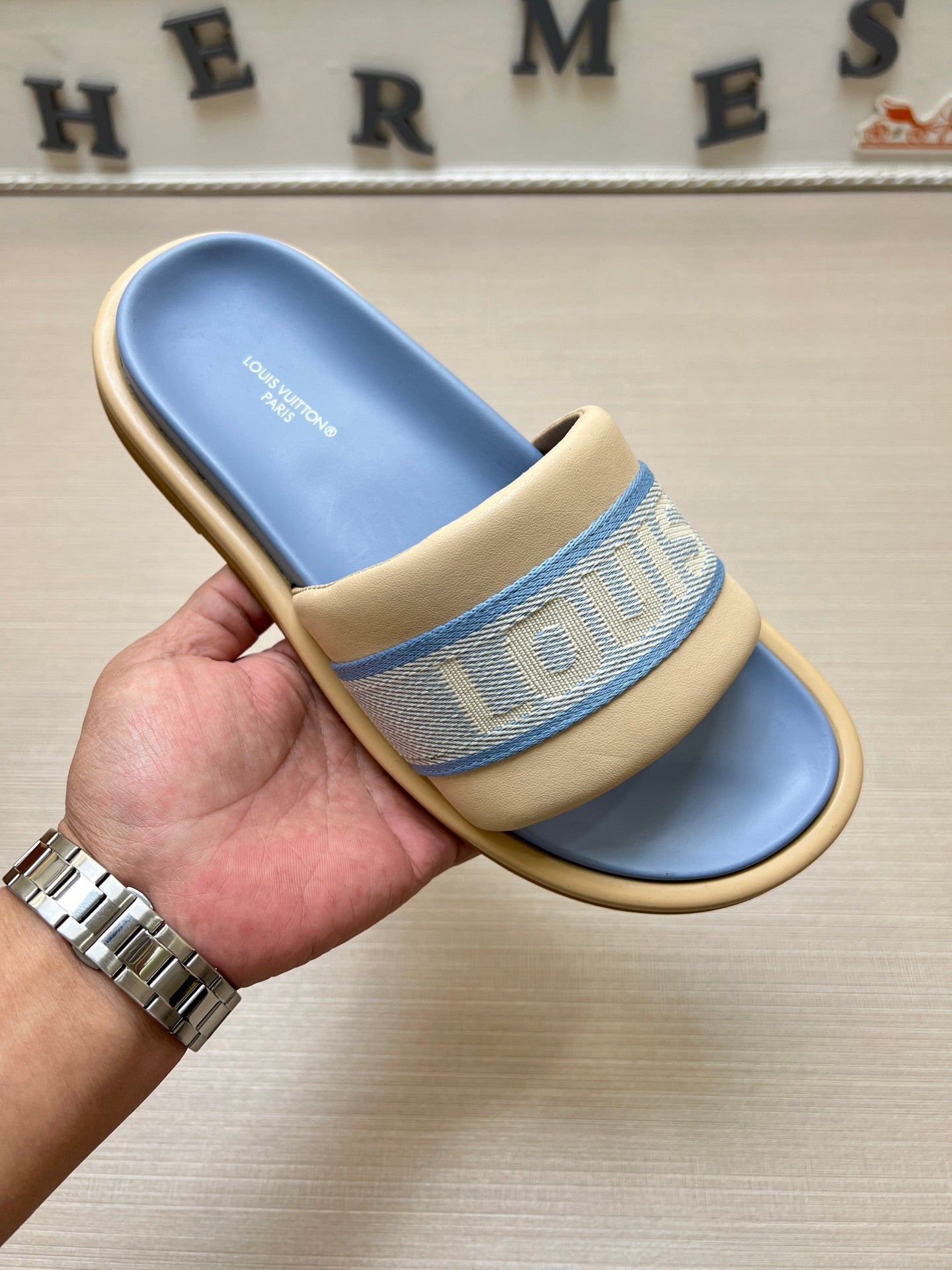 535ZE298ZDE Stylish Slippers