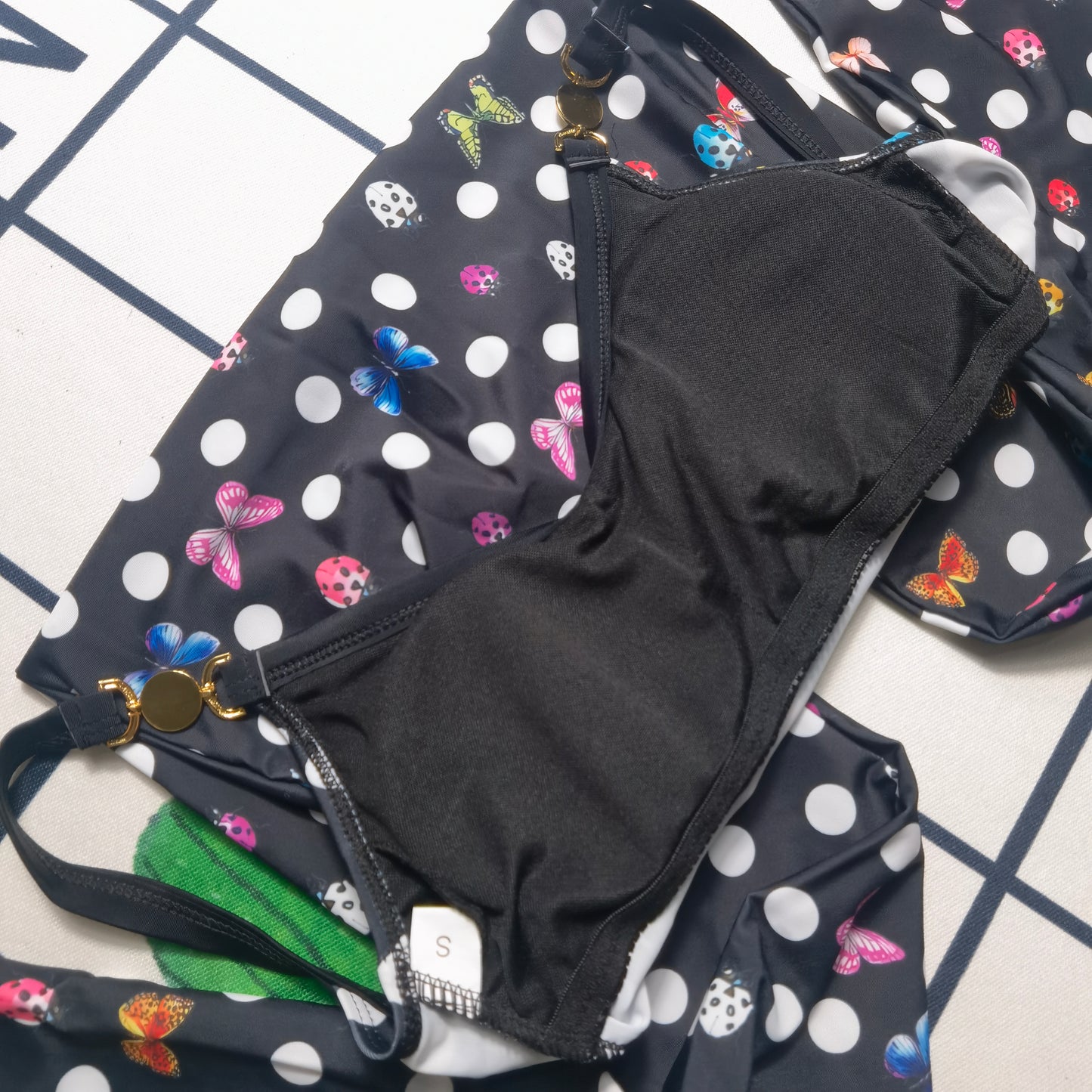 14V3YDE Stylish Long sleeve swimsuit