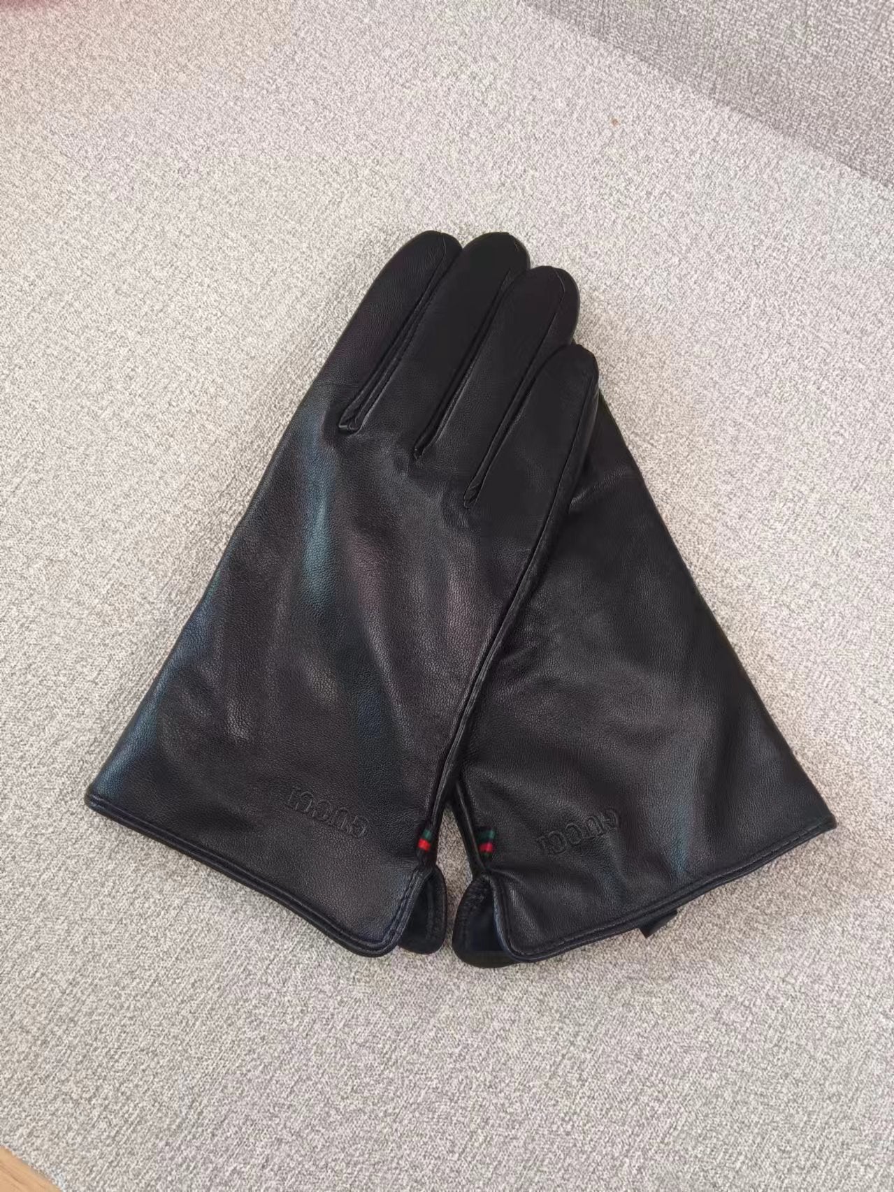 24B109SDE Stylish gloves