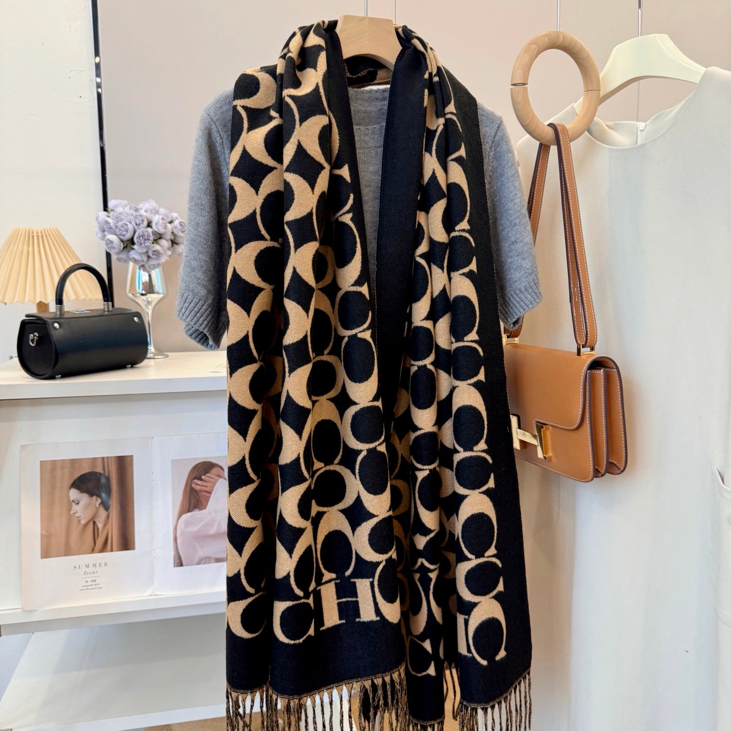 185ZA63WDE Stylish Winter Scarves
