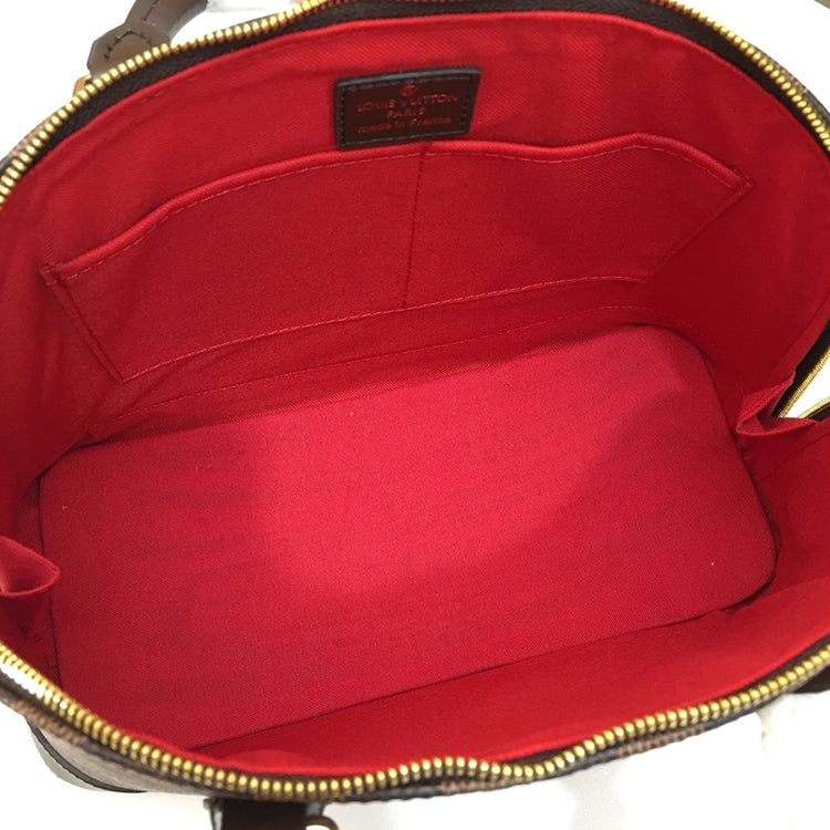 1E27BDE Stylish leather bag