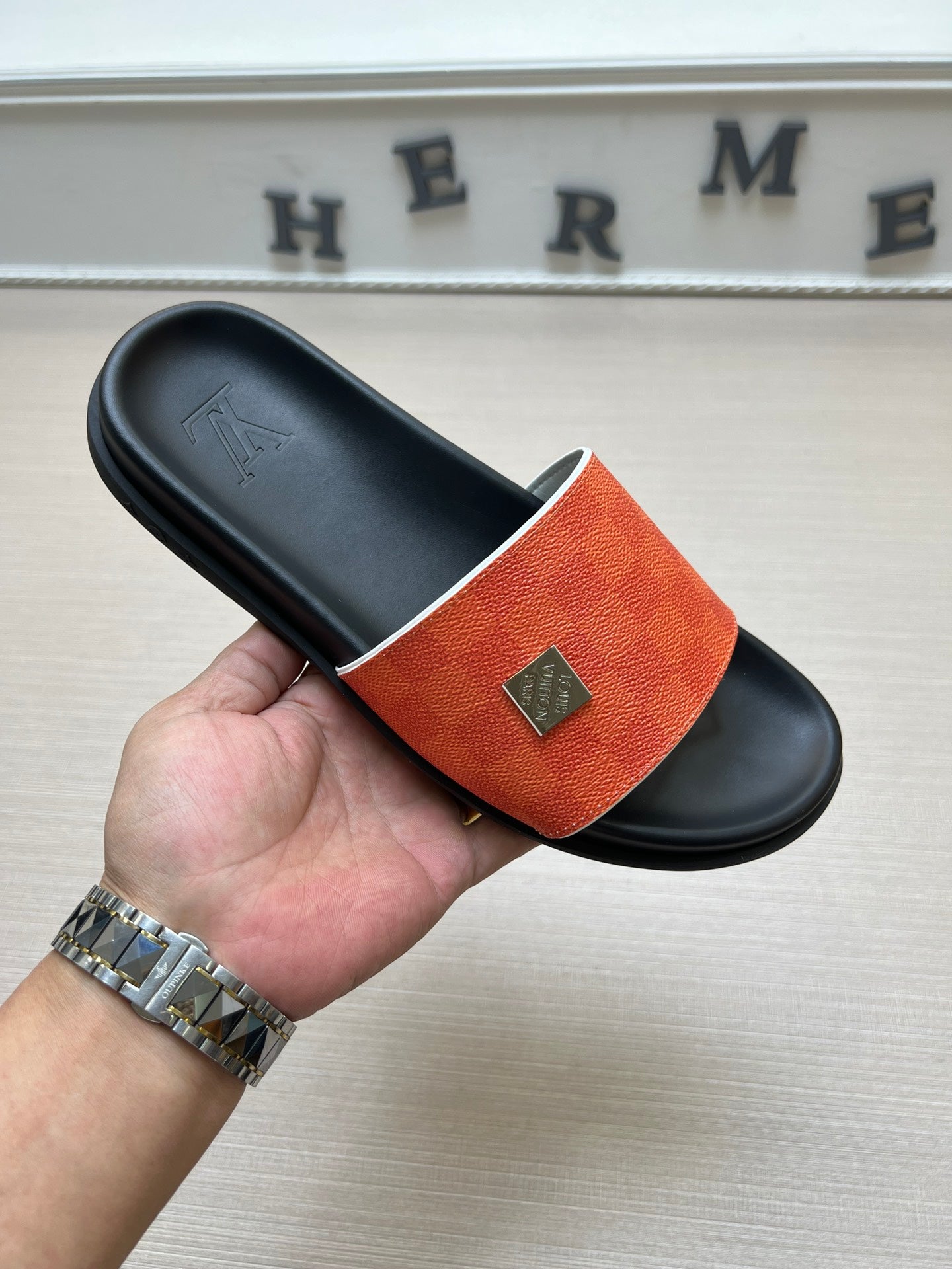 54E69ZDE Stylish slippers