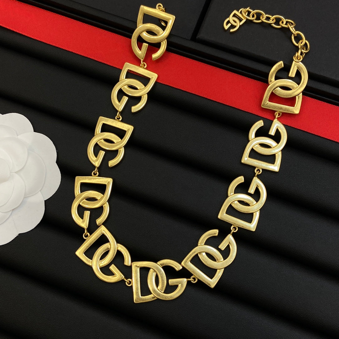 175RA6XDE Stylish Large-sized jewelry (necklaces, bracelets, earrings)