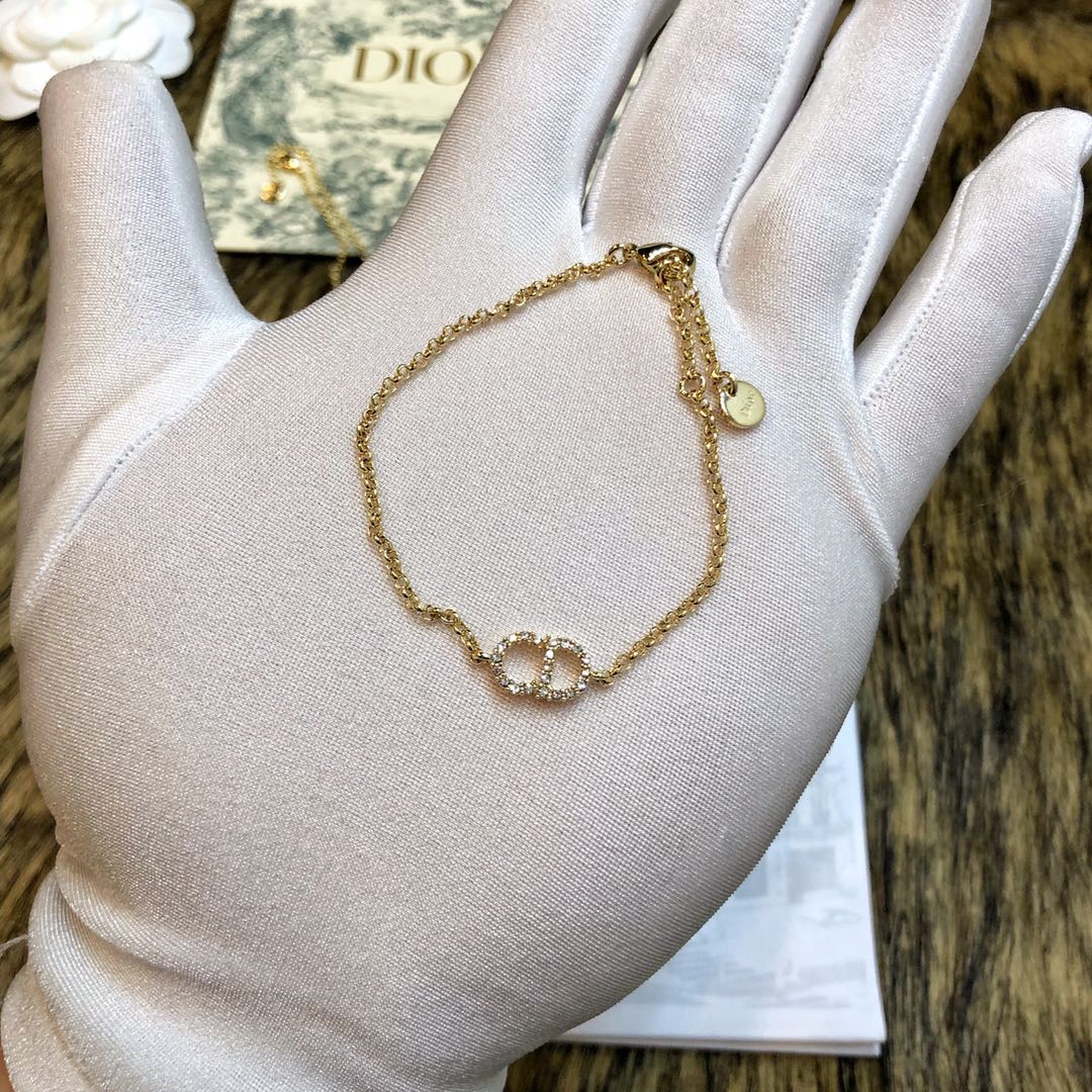 14D498XDE Stylish Earrings Bracelets Necklaces