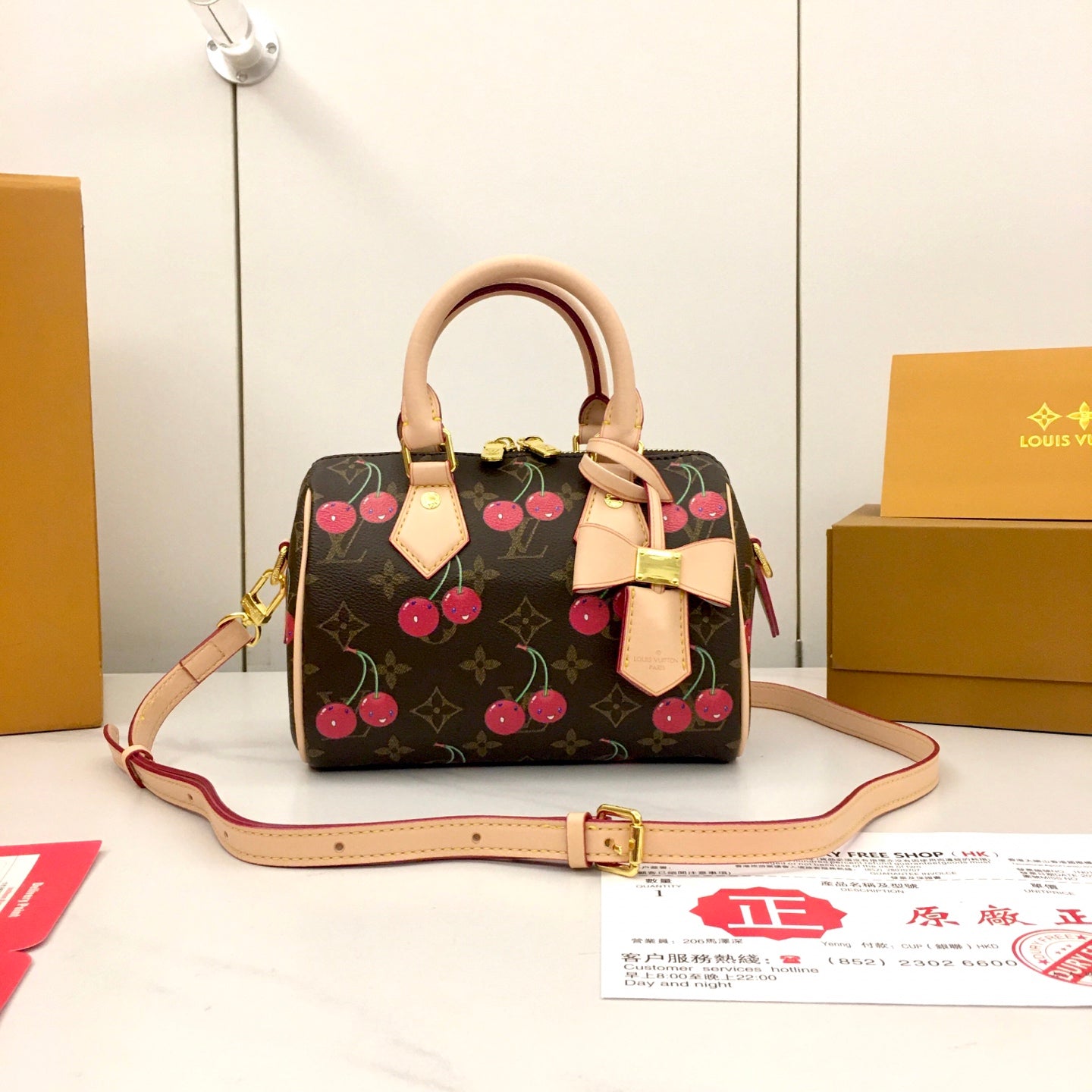 15RE28BDE Stylish bag