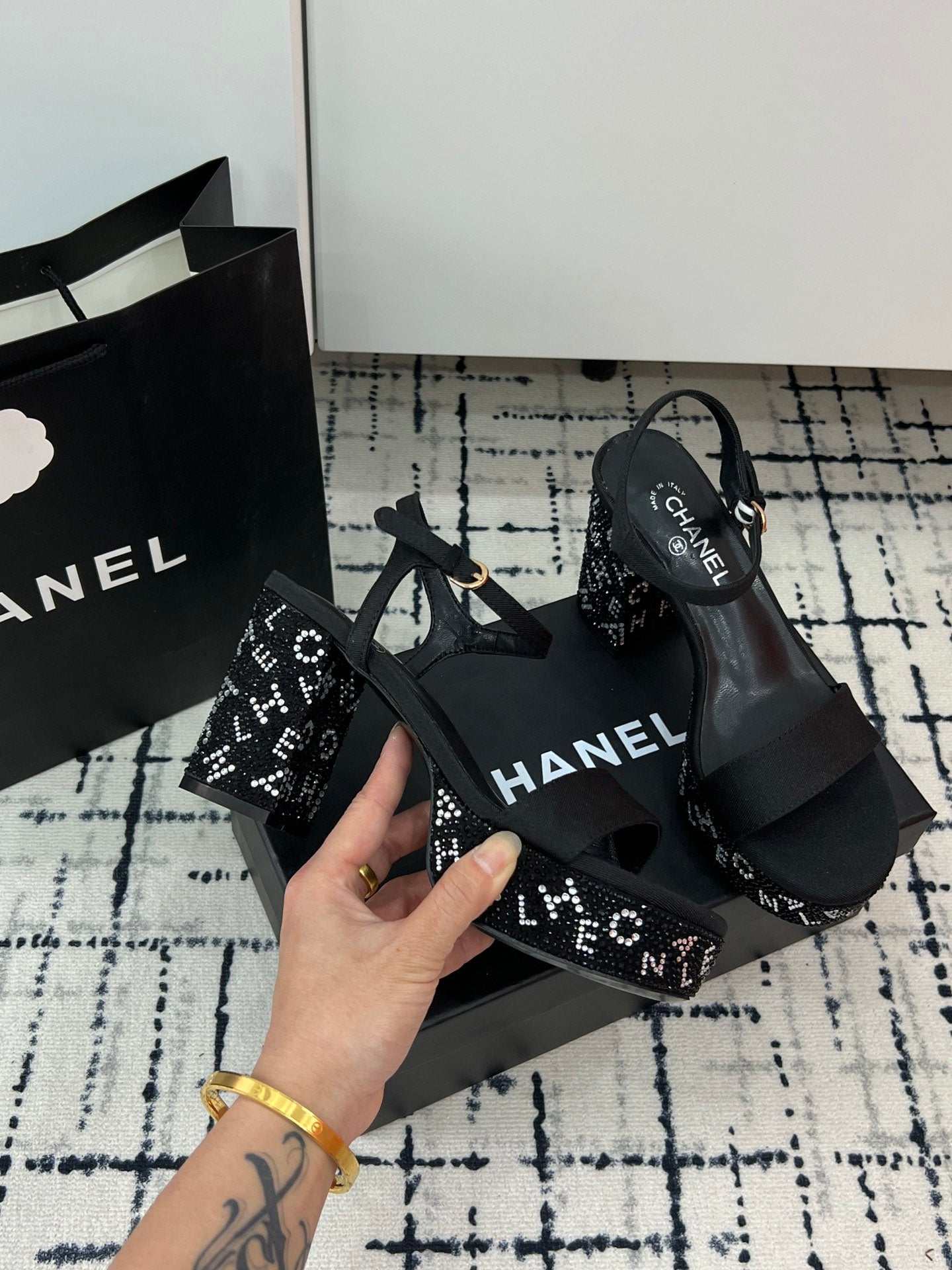 14C41ZDE Stylish High heels