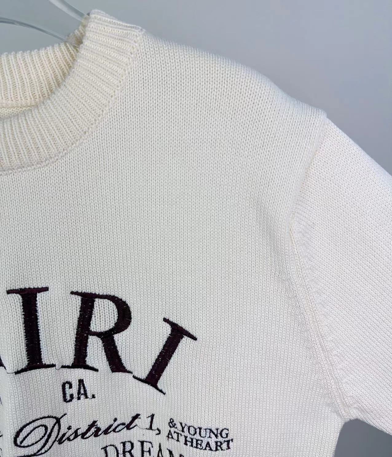 14A361UDE Stylish Sweaters