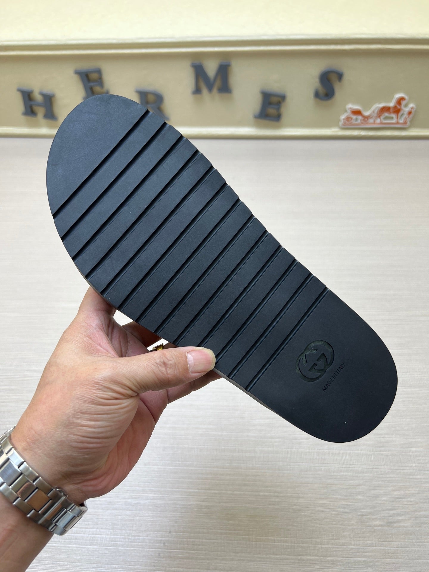 5QB15ZDE Stylish Slippers