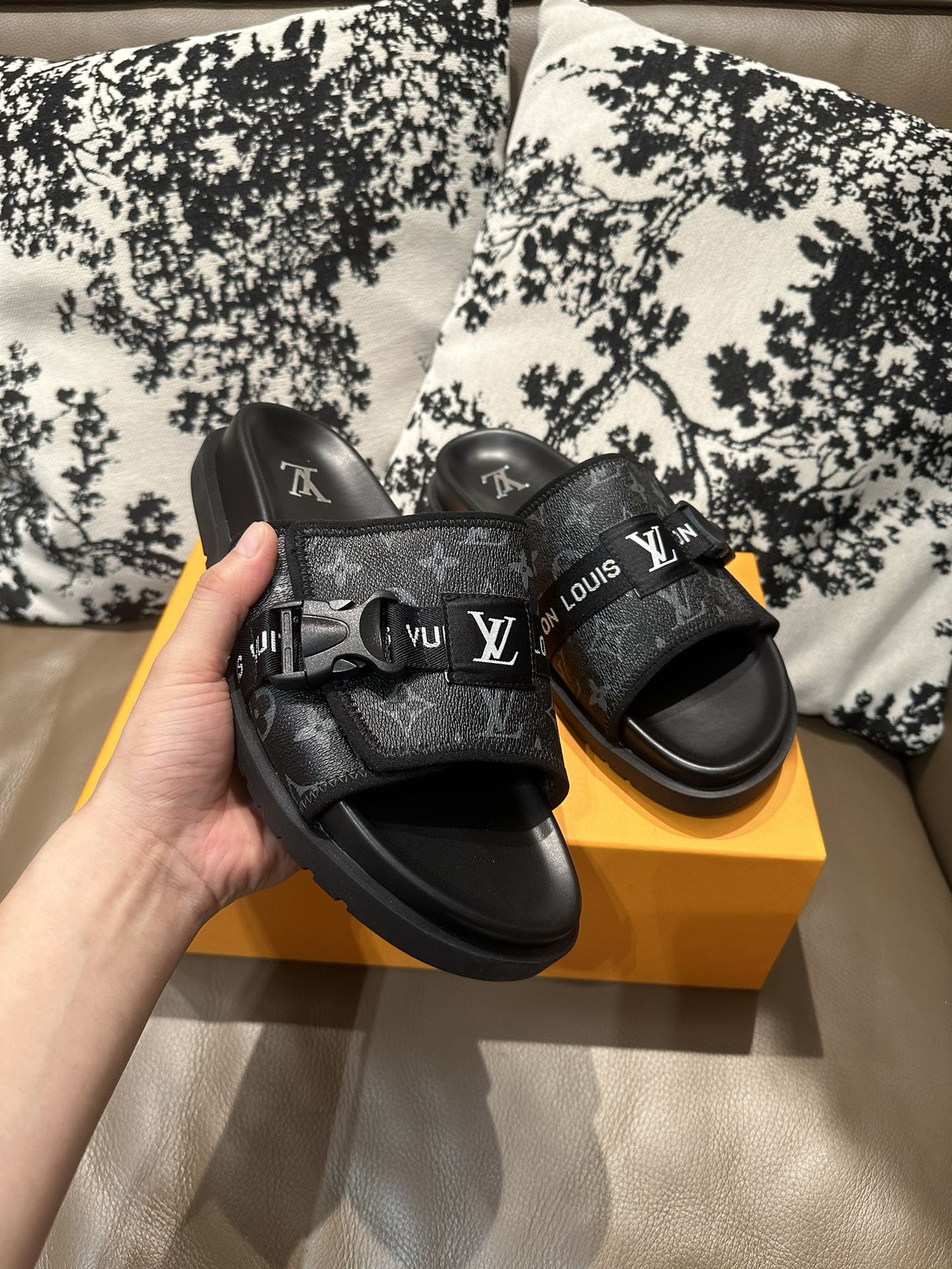 285ZE27ZDE Stylish leather Shoes