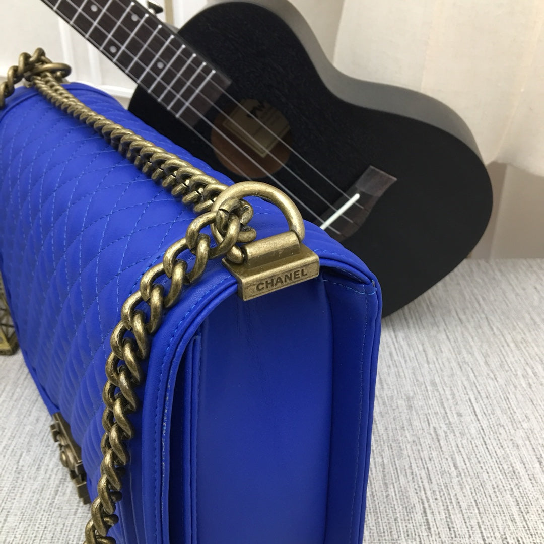 5C60BDE Stylish leather bag
