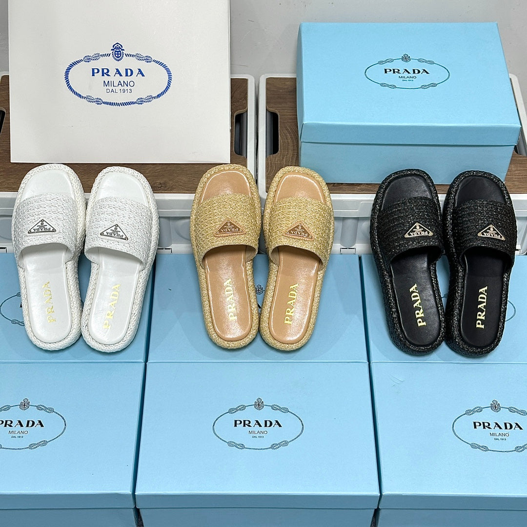 14PD23ZDE Stylish slippers