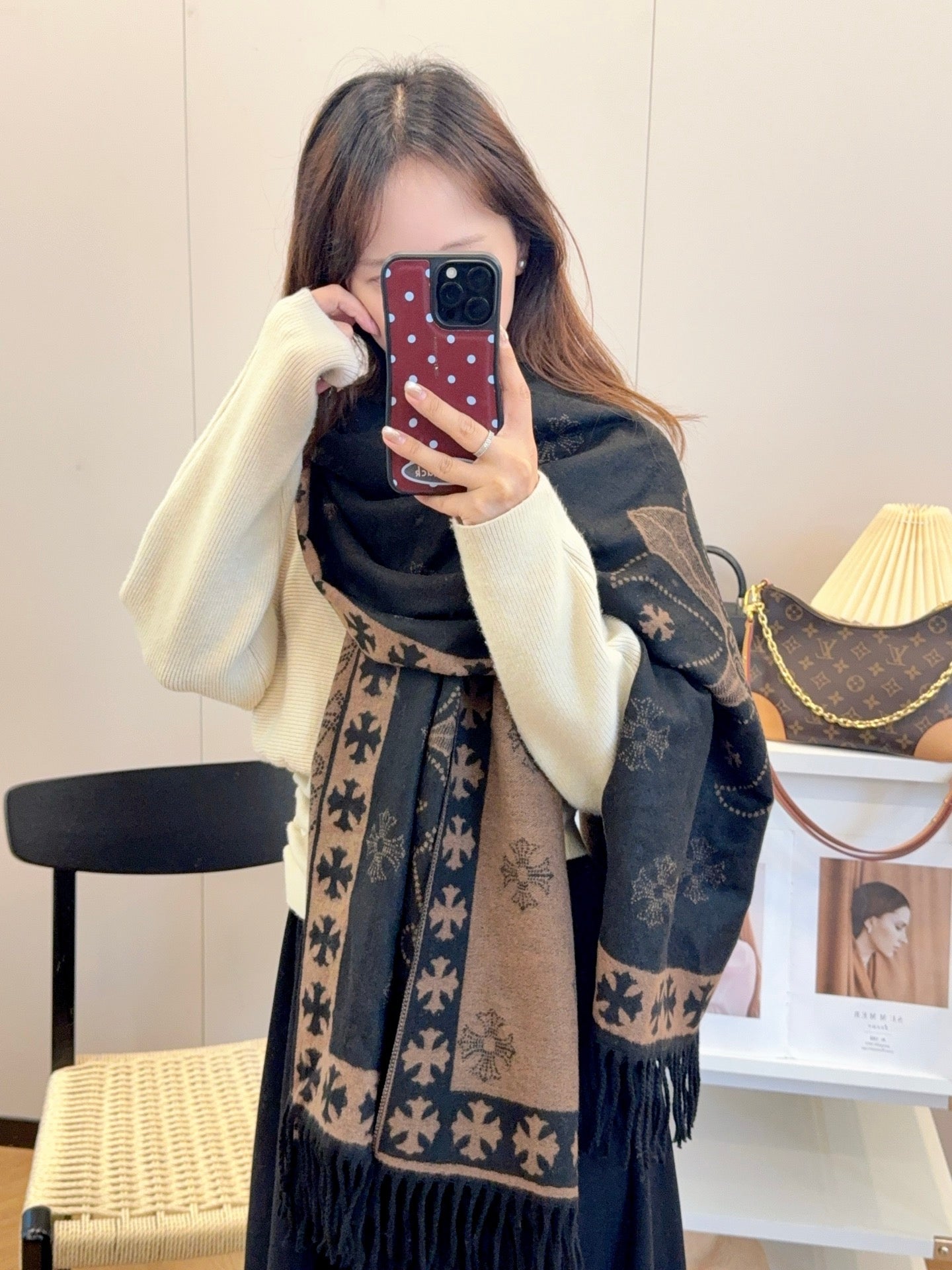 185ZA33WDE Stylish Winter Scarves