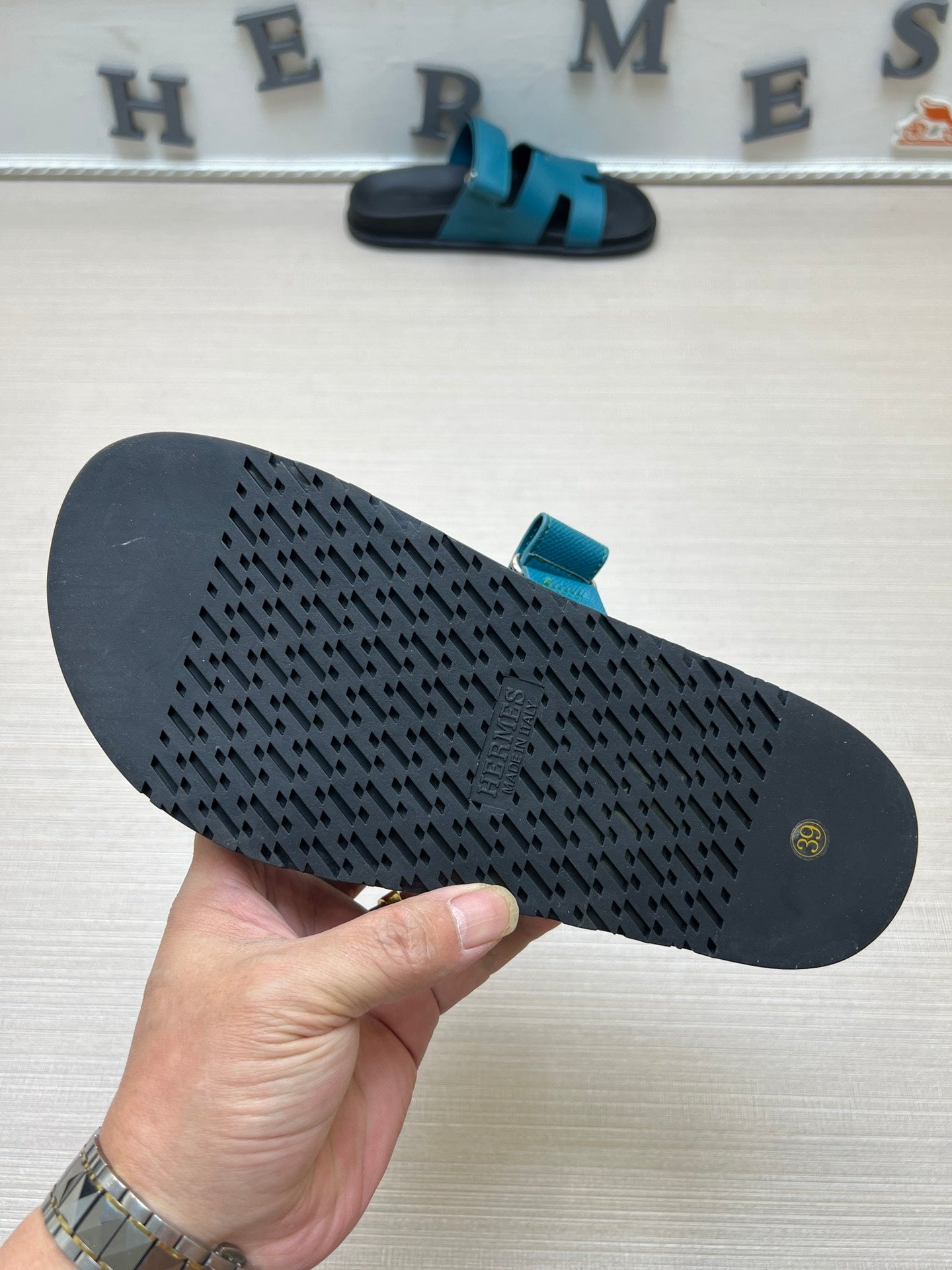 54H1ZDE Stylish slippers