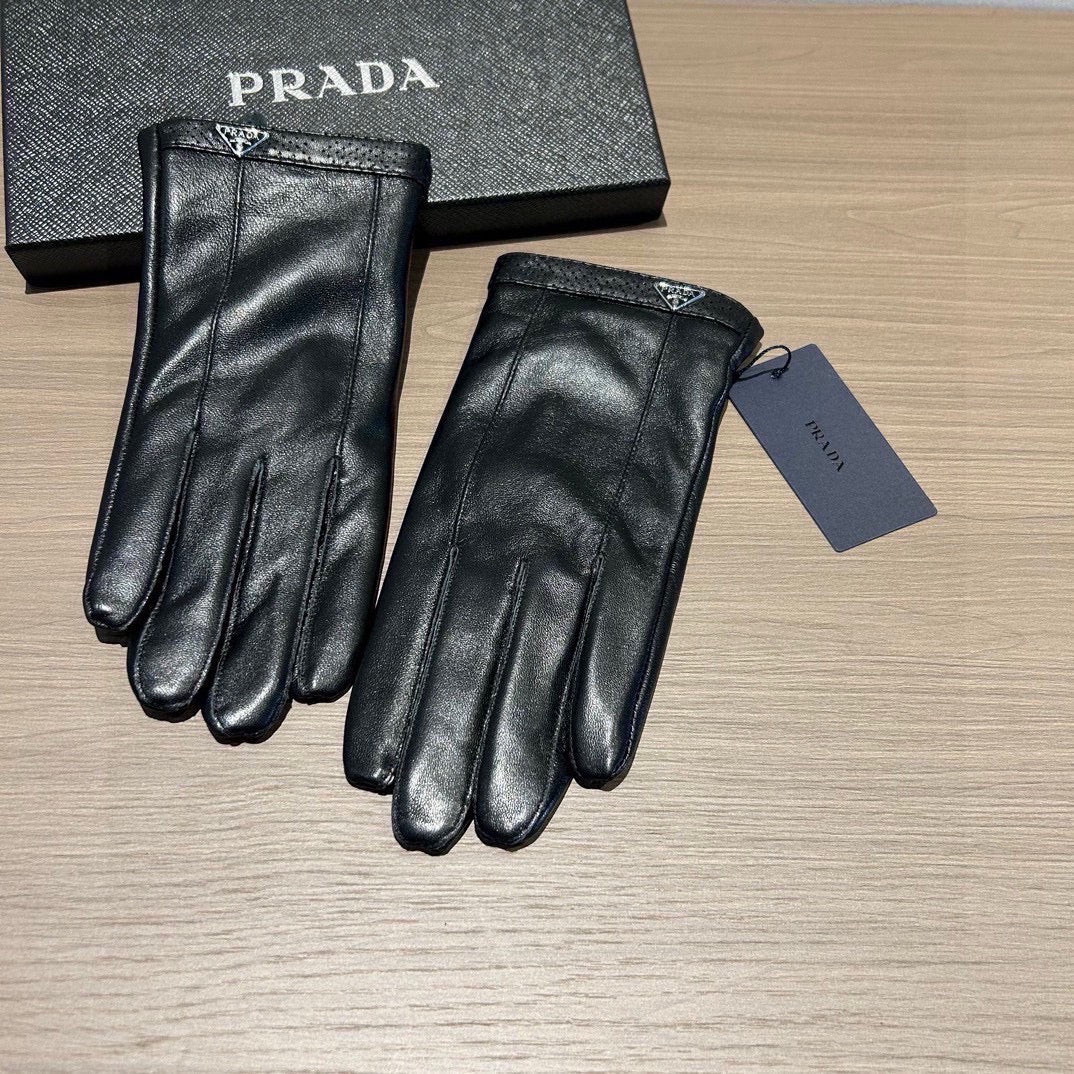 14PD48SDE Stylish sheepskin gloves