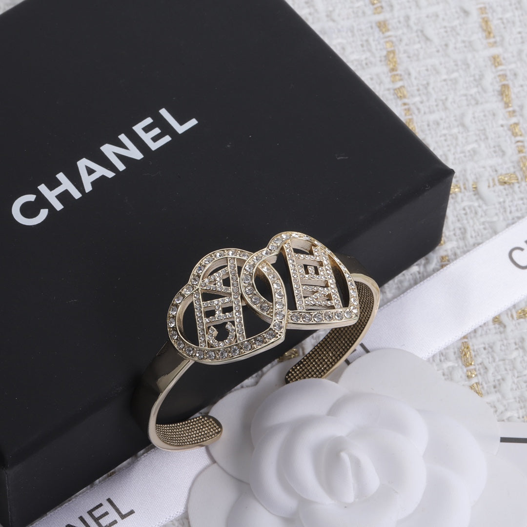 1YC98KDE Stylish Bracelets