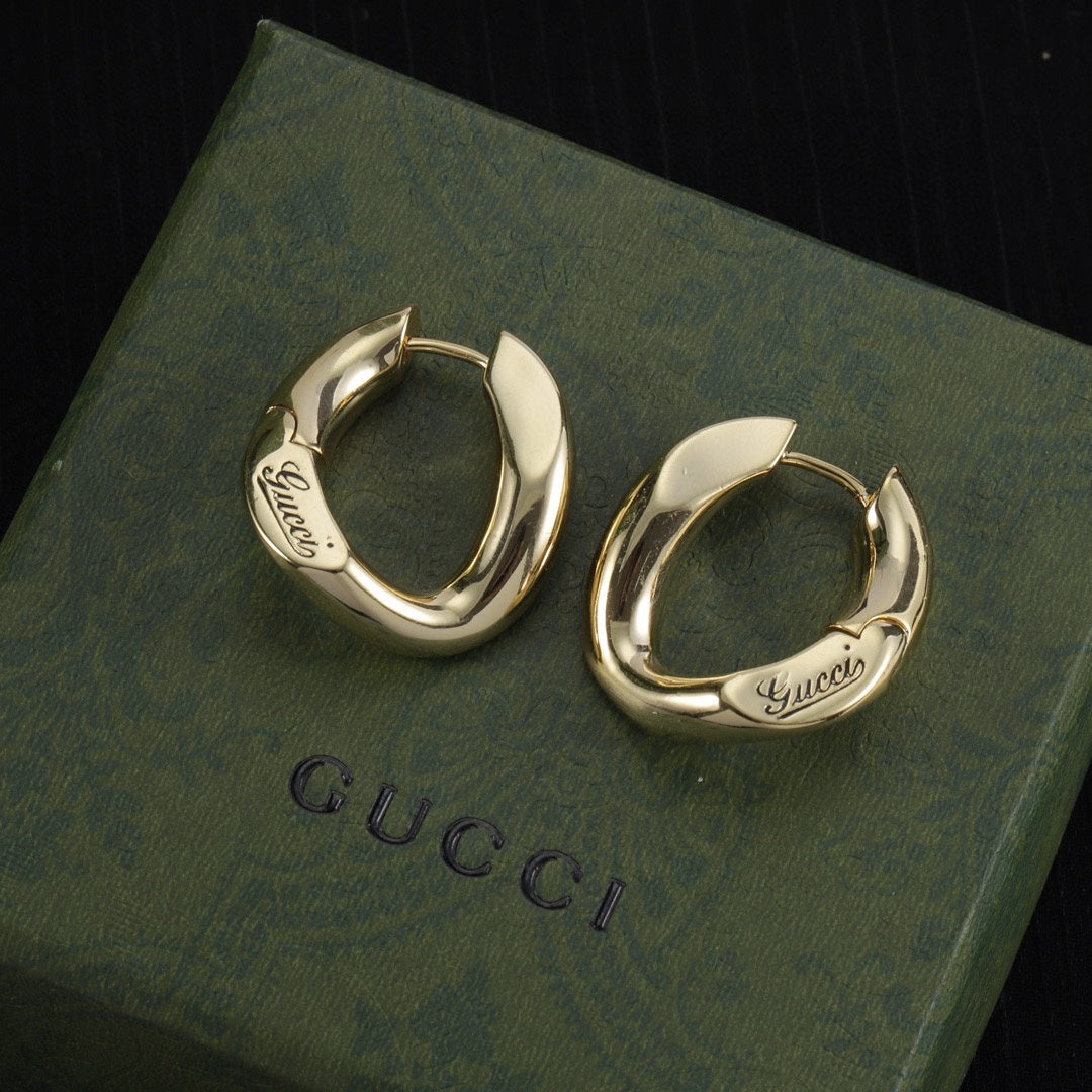 14B744EDE Stylish Earrings
