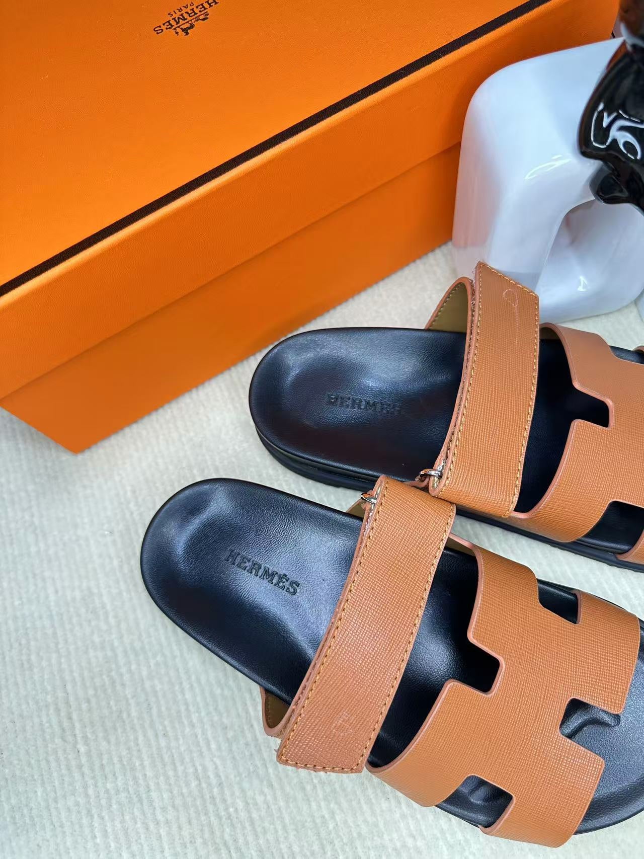 255QH27ZDE Stylish leather shoes