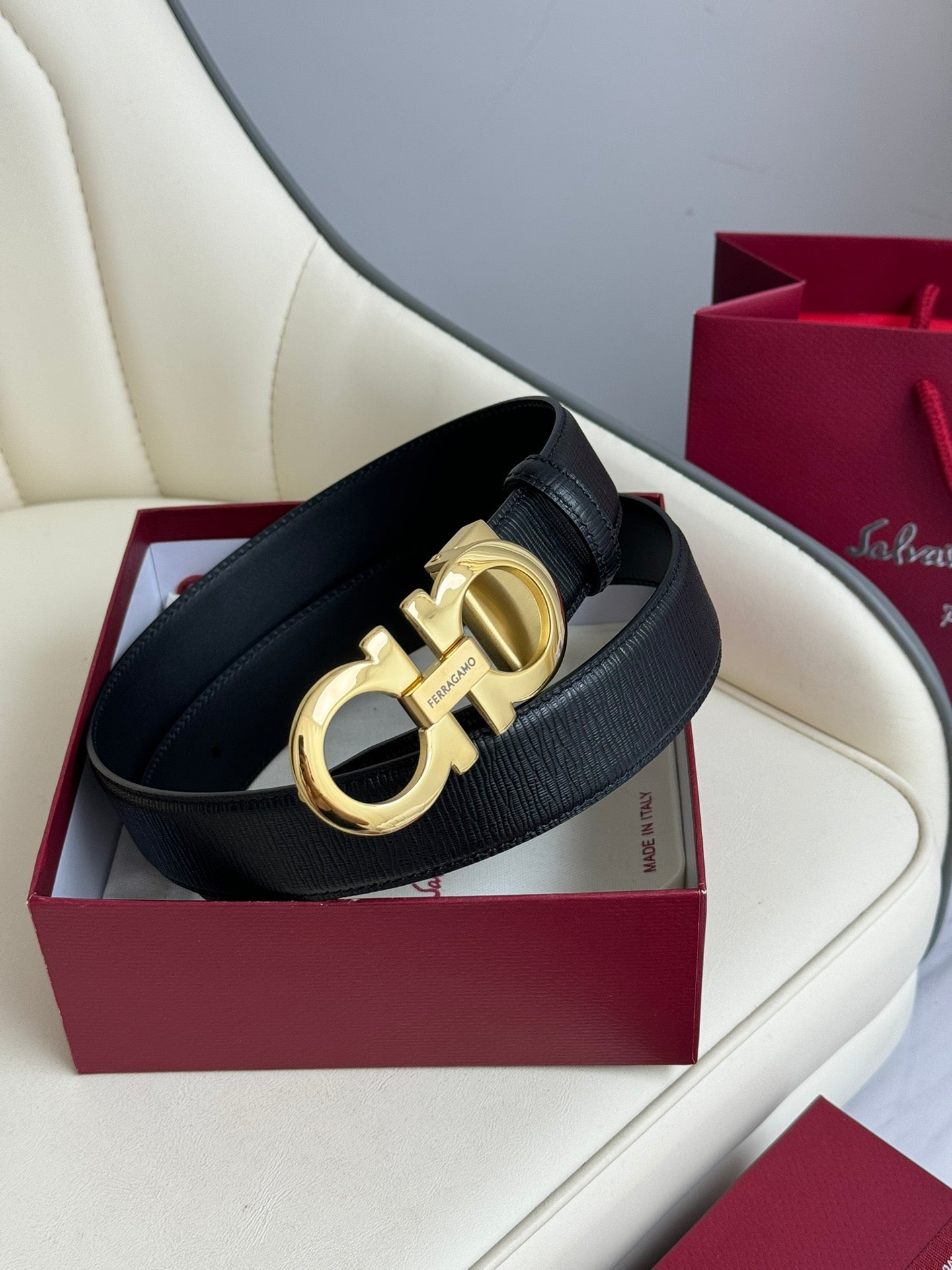 1WA171PDE Stylish High quality belt With full package