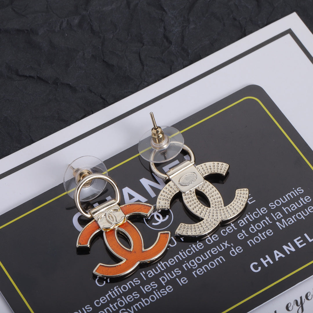 1YC15EDE Stylish Earrings