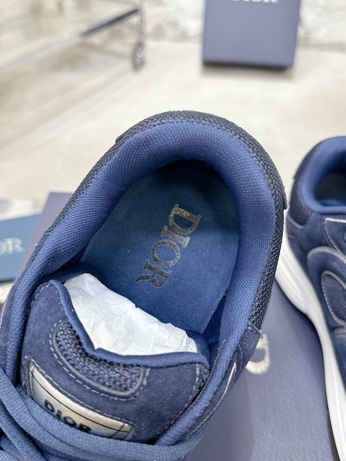 245RD2ZDE Stylish Sneakers