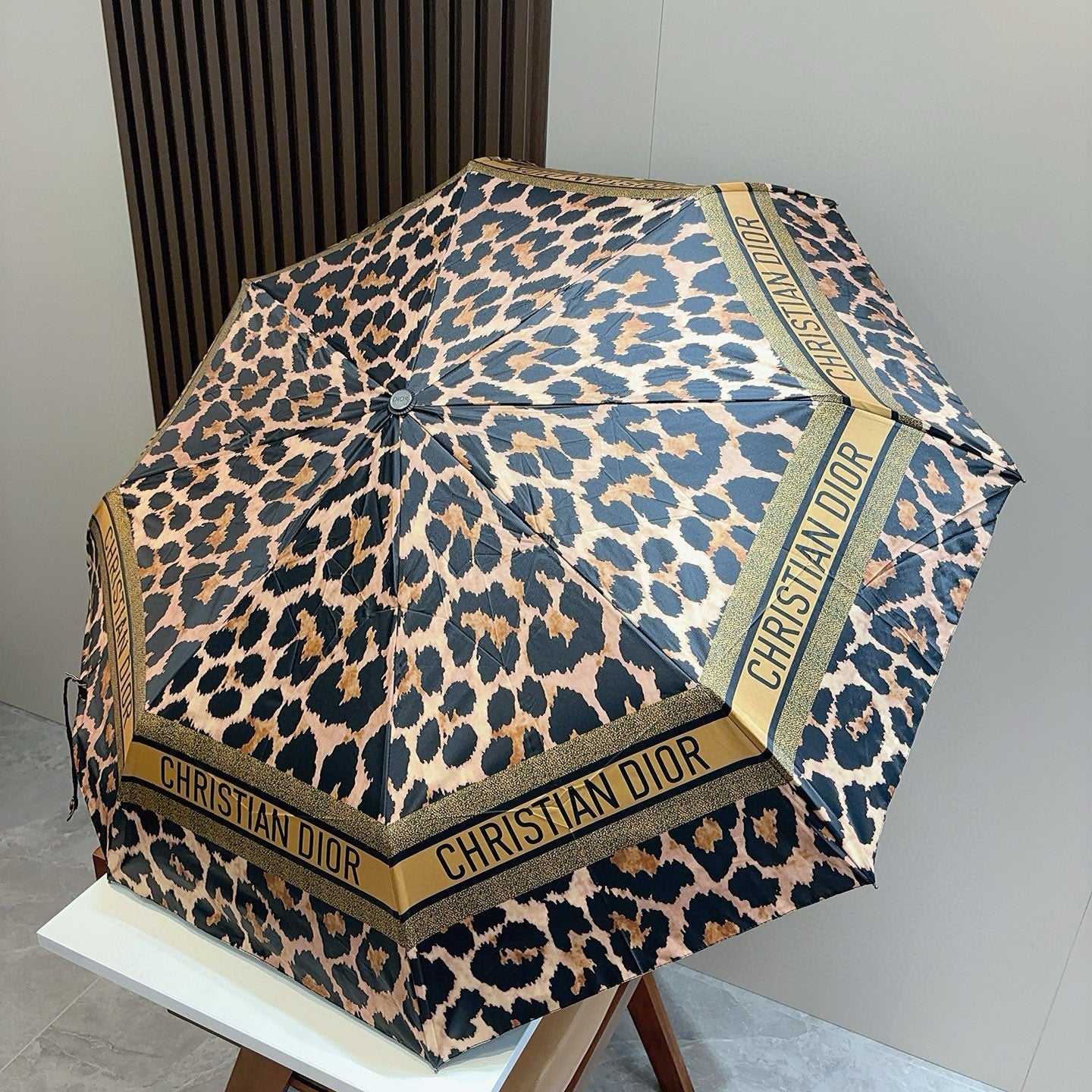 15RD29SDE Stylish UV resistant umbrella