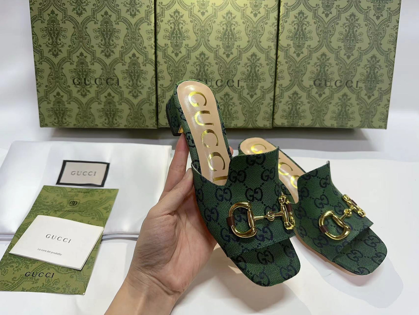 14B77ZDE Stylish High heels Heel height 3cm