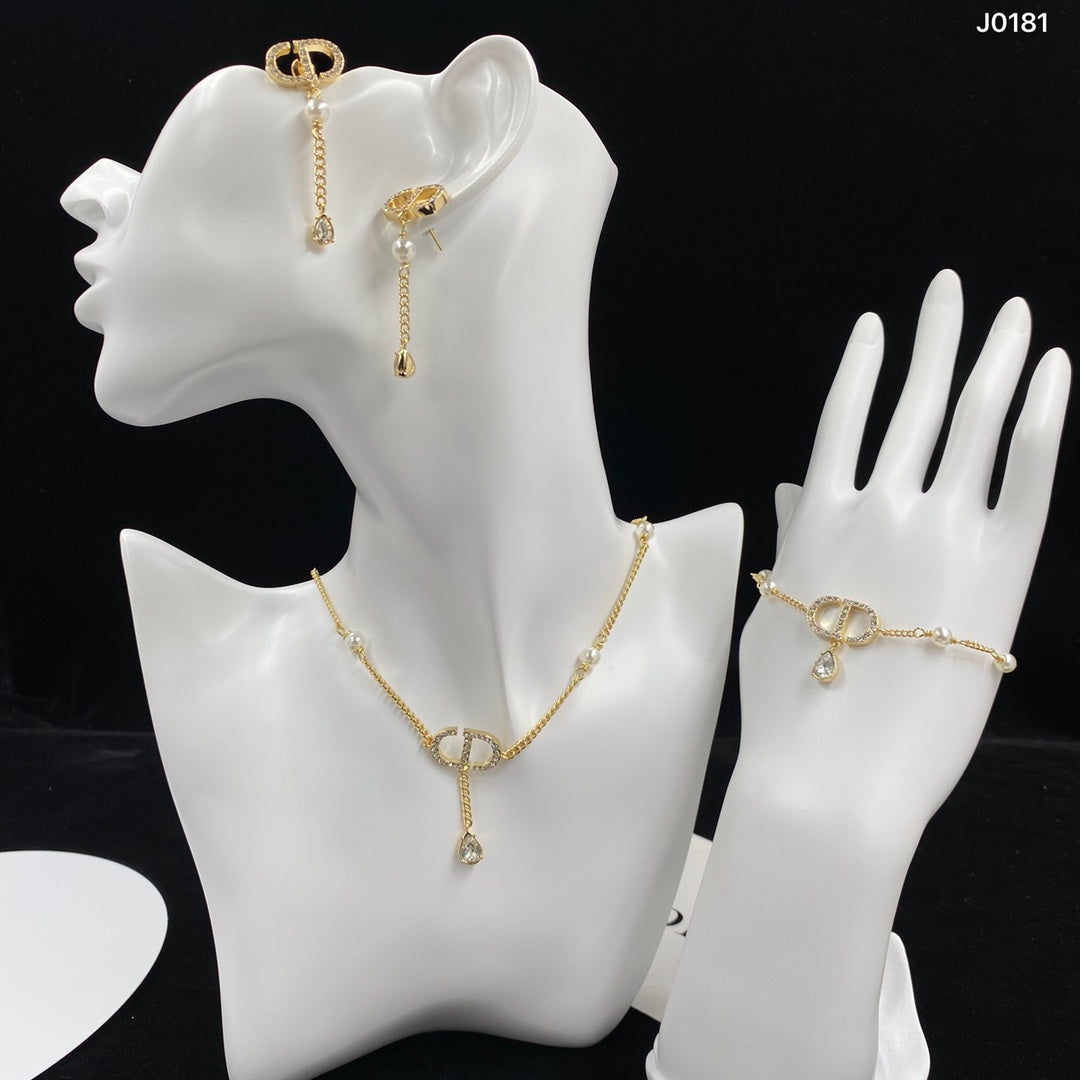 14D254XDE Stylish Rings Earring Bracelets Necklaces