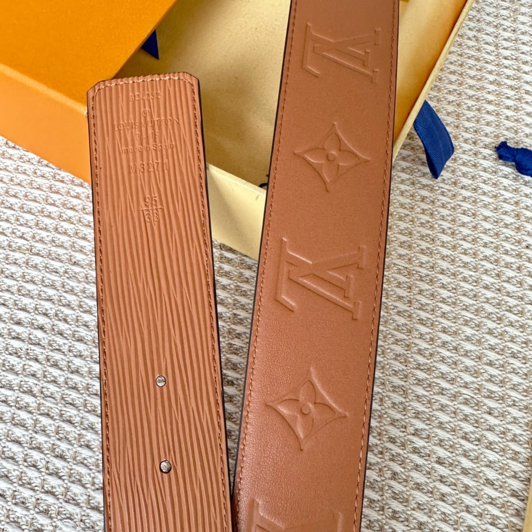 14E57PDE Stylish High quality belt With full package