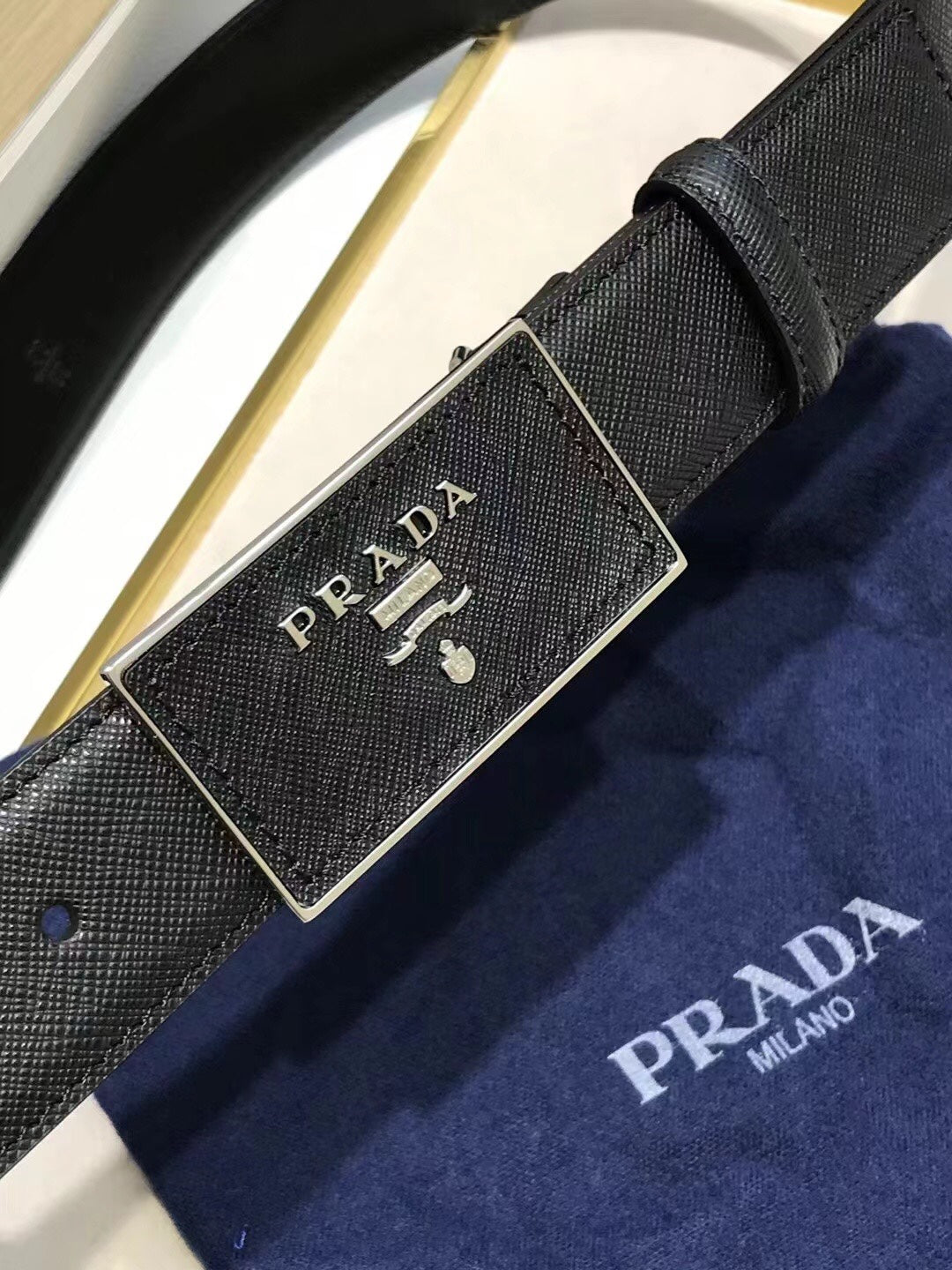 14PD86PDE Stylish High quality belt With full package