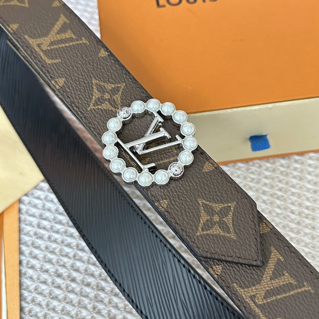 14E141PDE Stylish High quality belt With full package