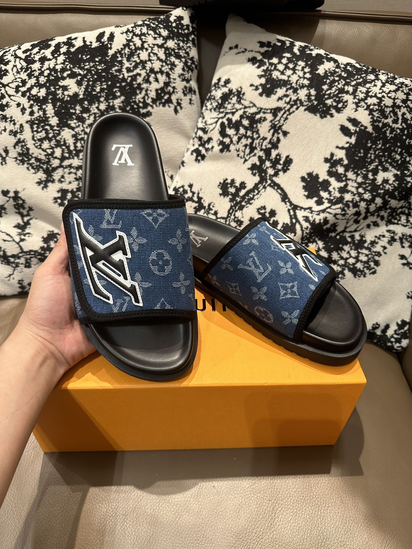 285ZE28ZDE Stylish leather Shoes