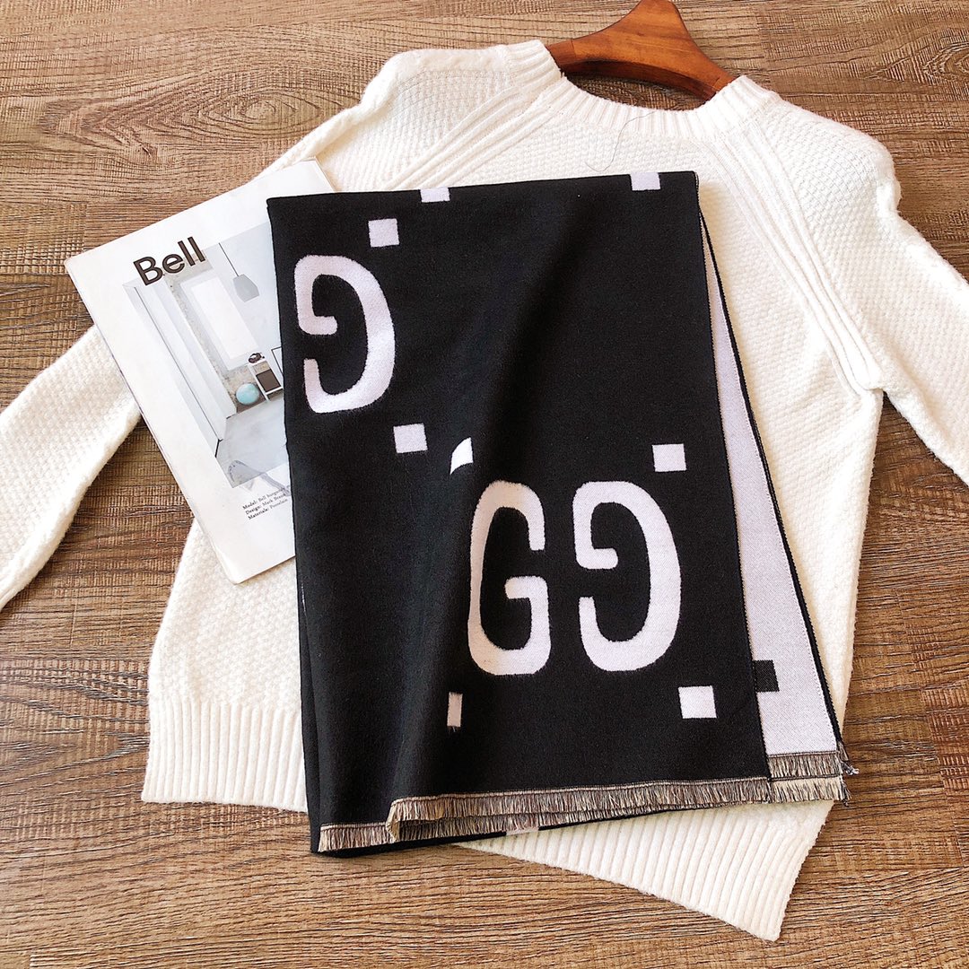 175RB29WDE Stylish Winter Scarves