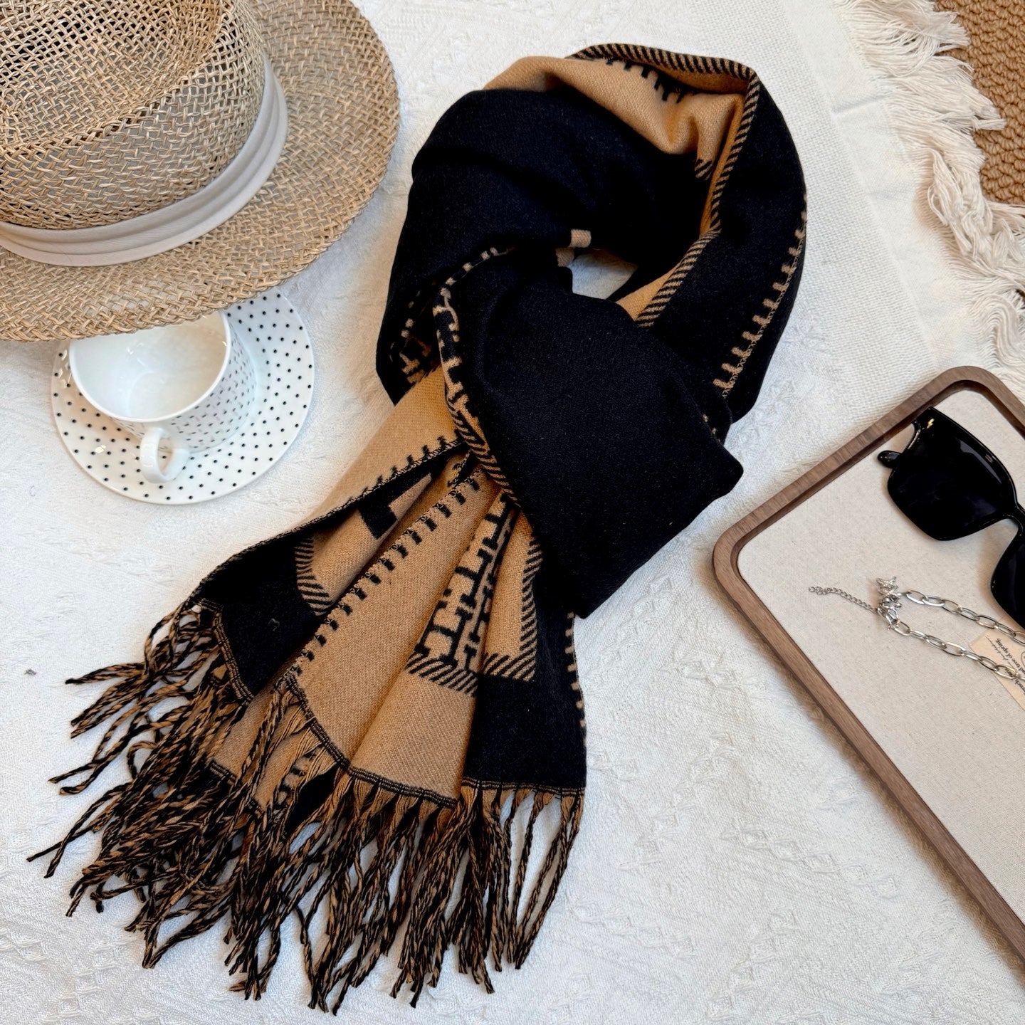 185ZH65WDE Stylish Winter Scarves