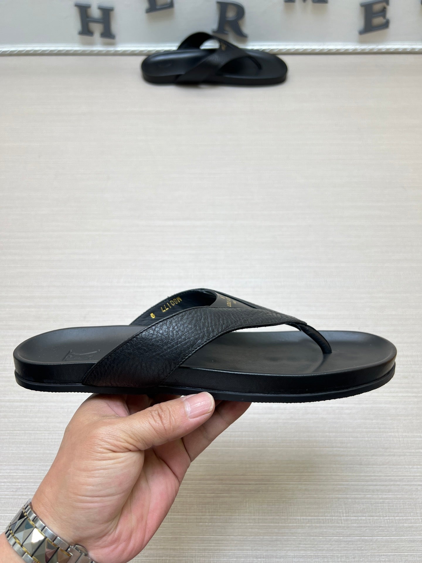 54E85ZDE Stylish slippers
