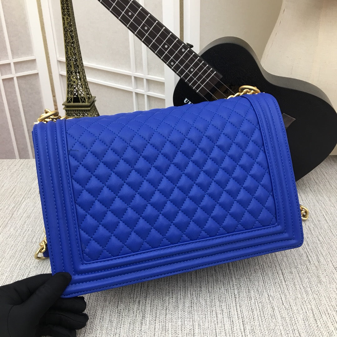 5C60BDE Stylish leather bag
