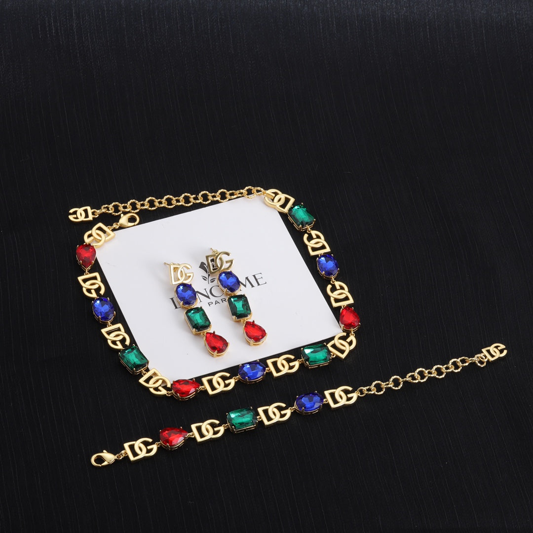 1XA5833XDE Stylish Earrings Bracelets Necklaces