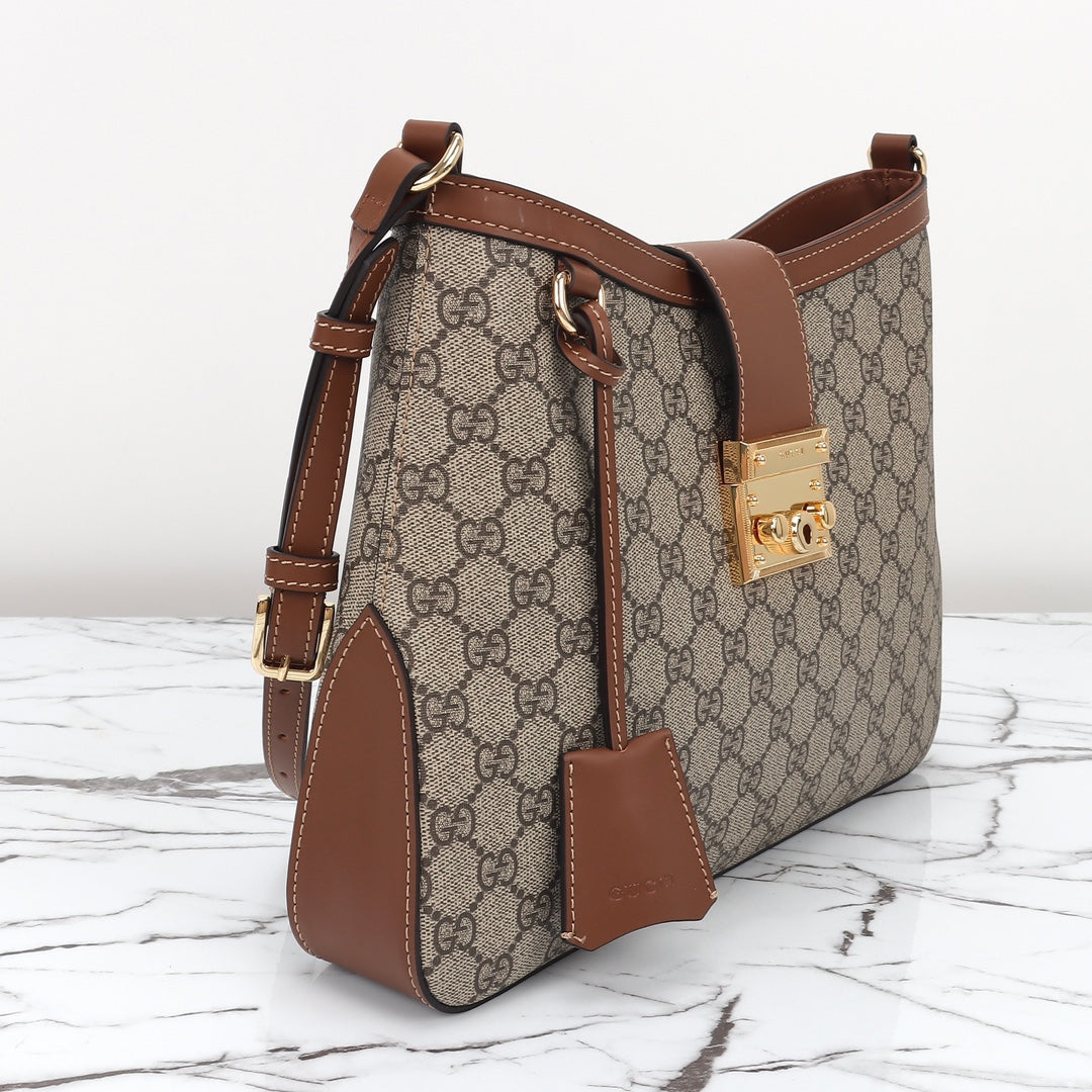 165NB106BDE Stylish leather bag