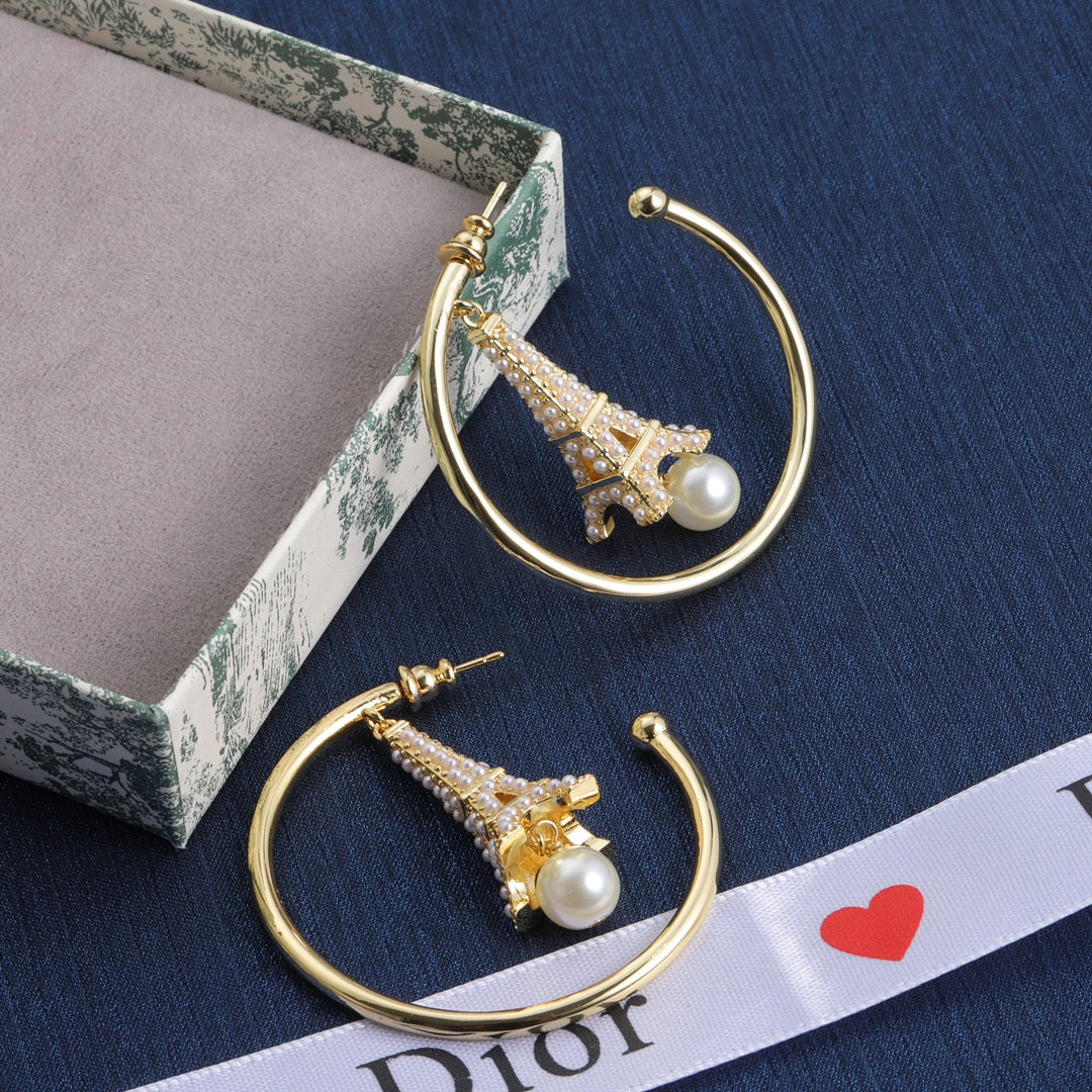 1YD7EDE Stylish Earrings