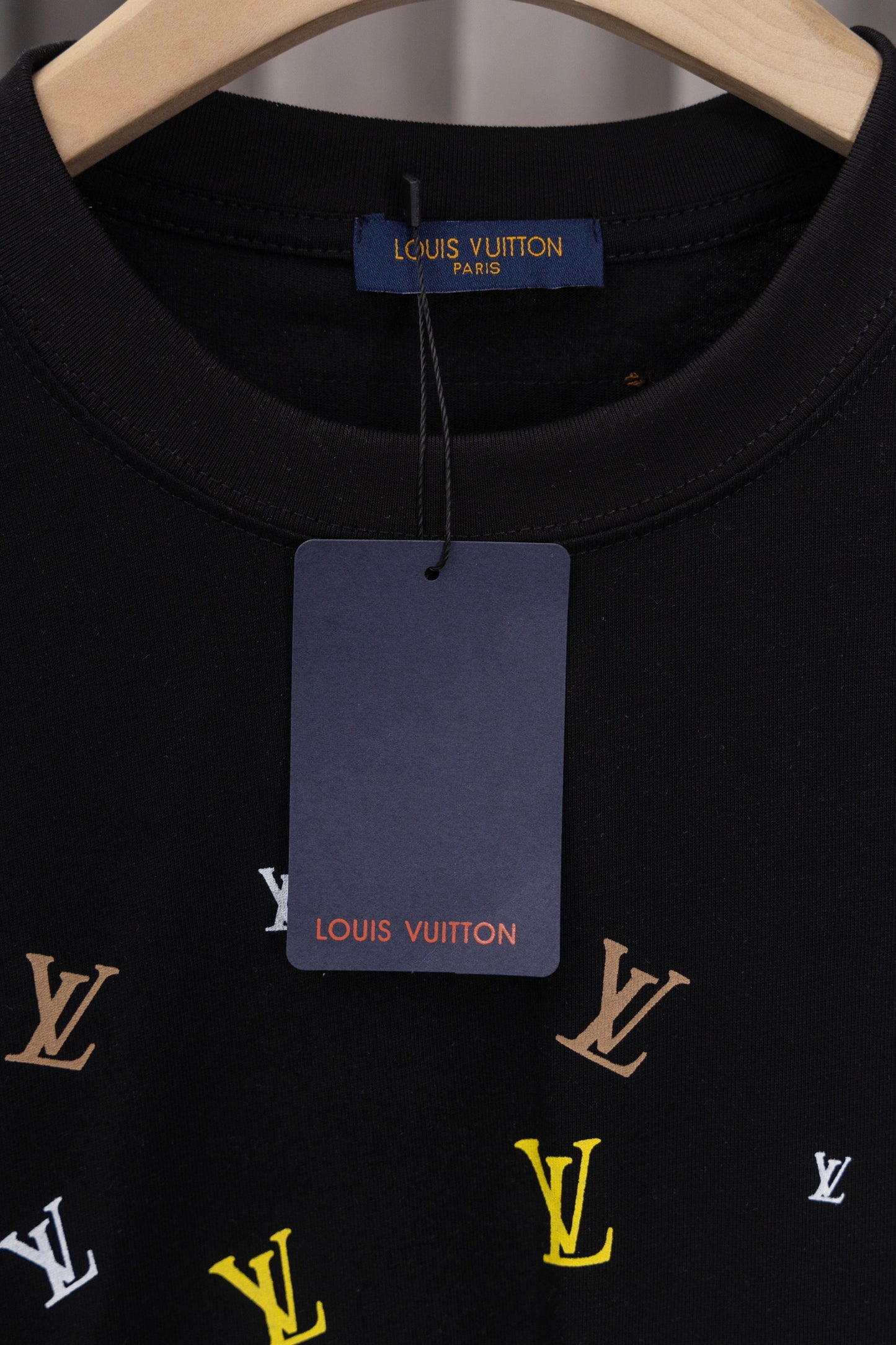 125WE1UDE Stylish T-shirts