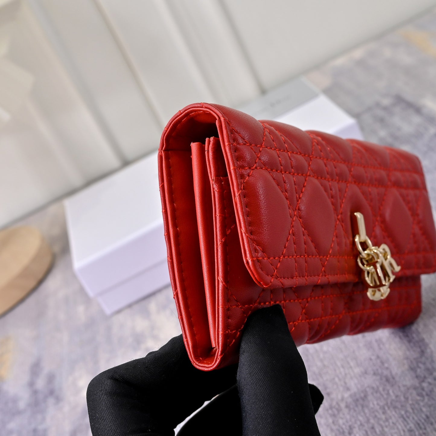 15RD89BDE Stylish leather bag