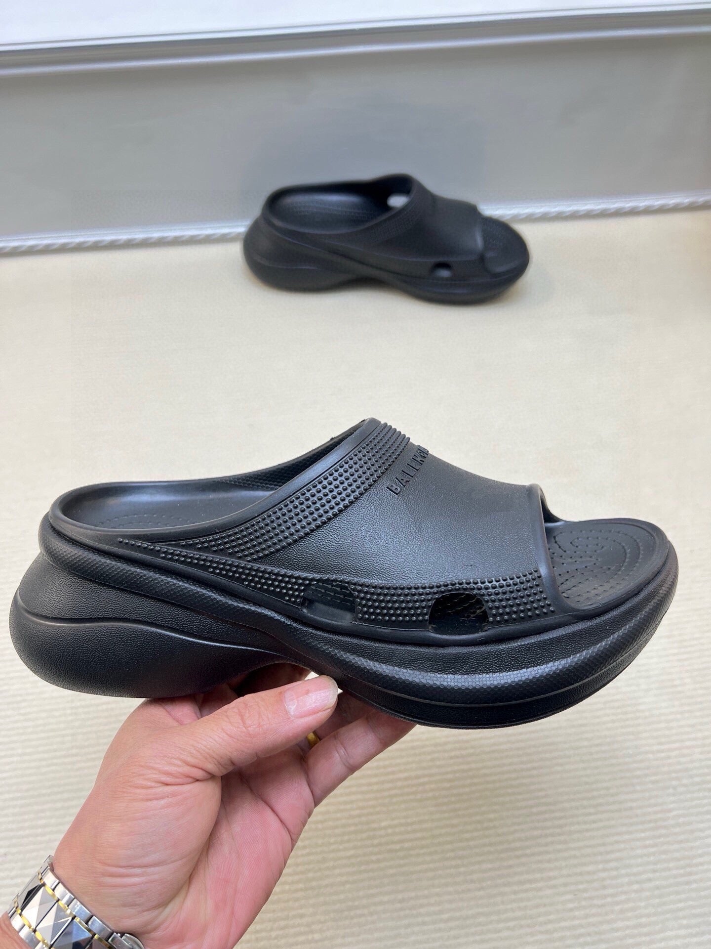 54J41ZDE Stylish slippers Sole thickness 6cm