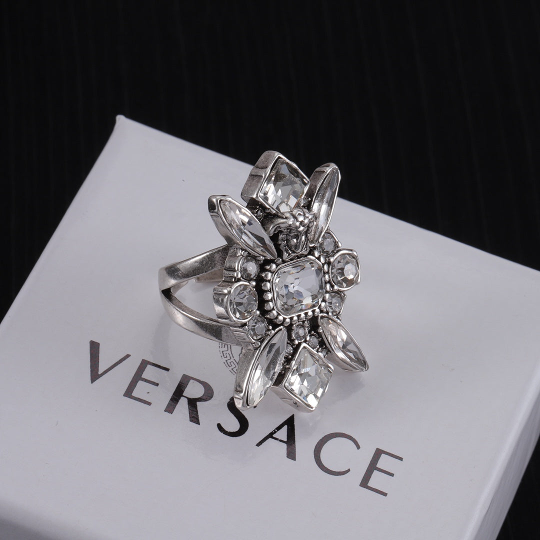 14V949JDE Stylish rings