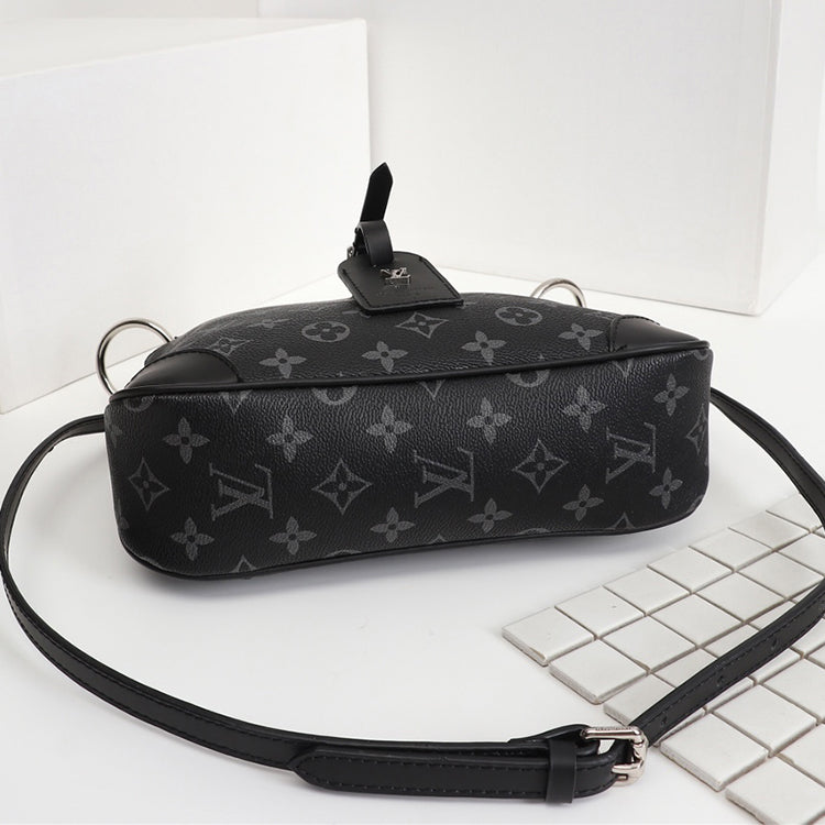 1E09BDE Stylish leather bag