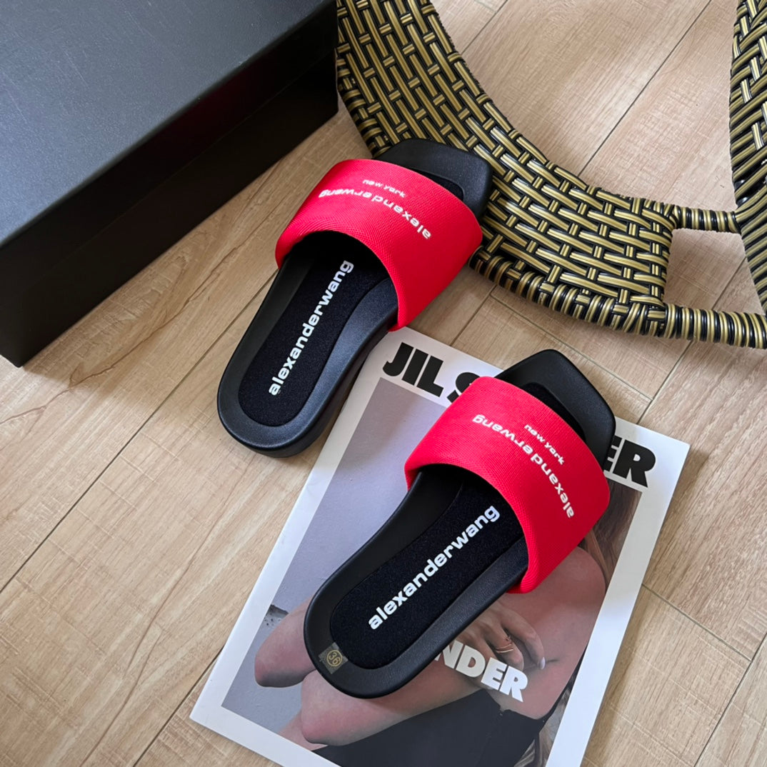 14A5ZDE Stylish Slippers