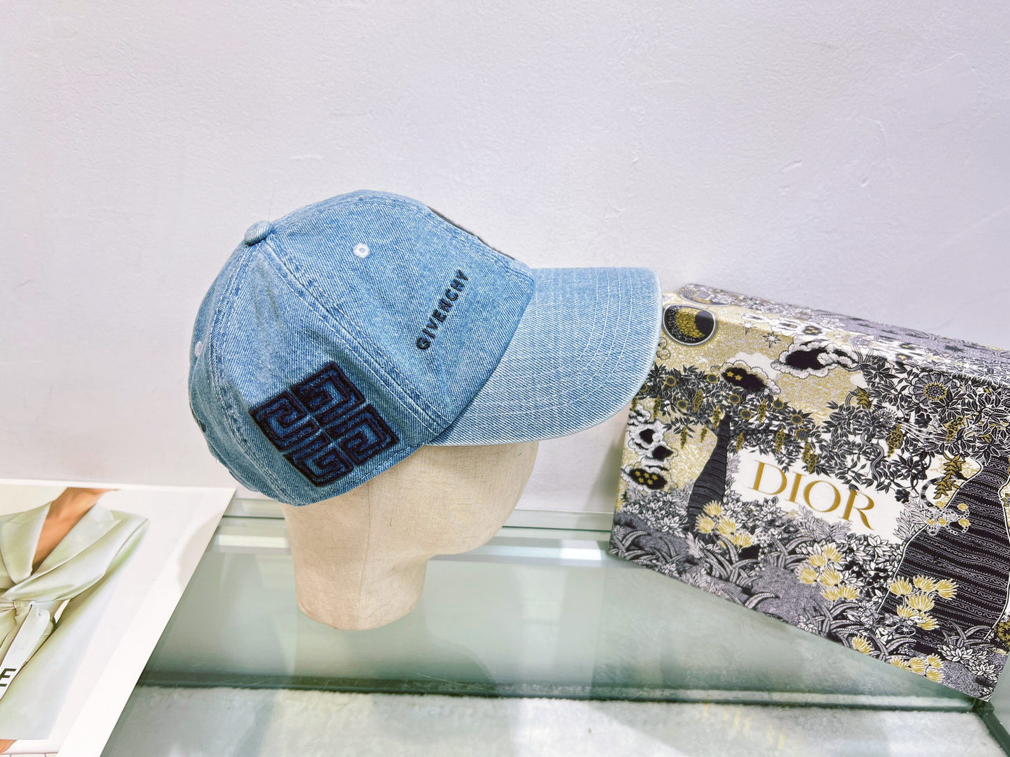 125ZGV508MDE Stylish hats