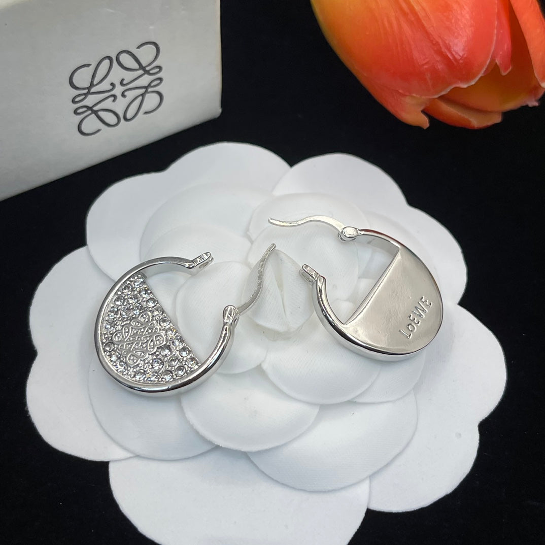 14A757EDE Stylish Earrings